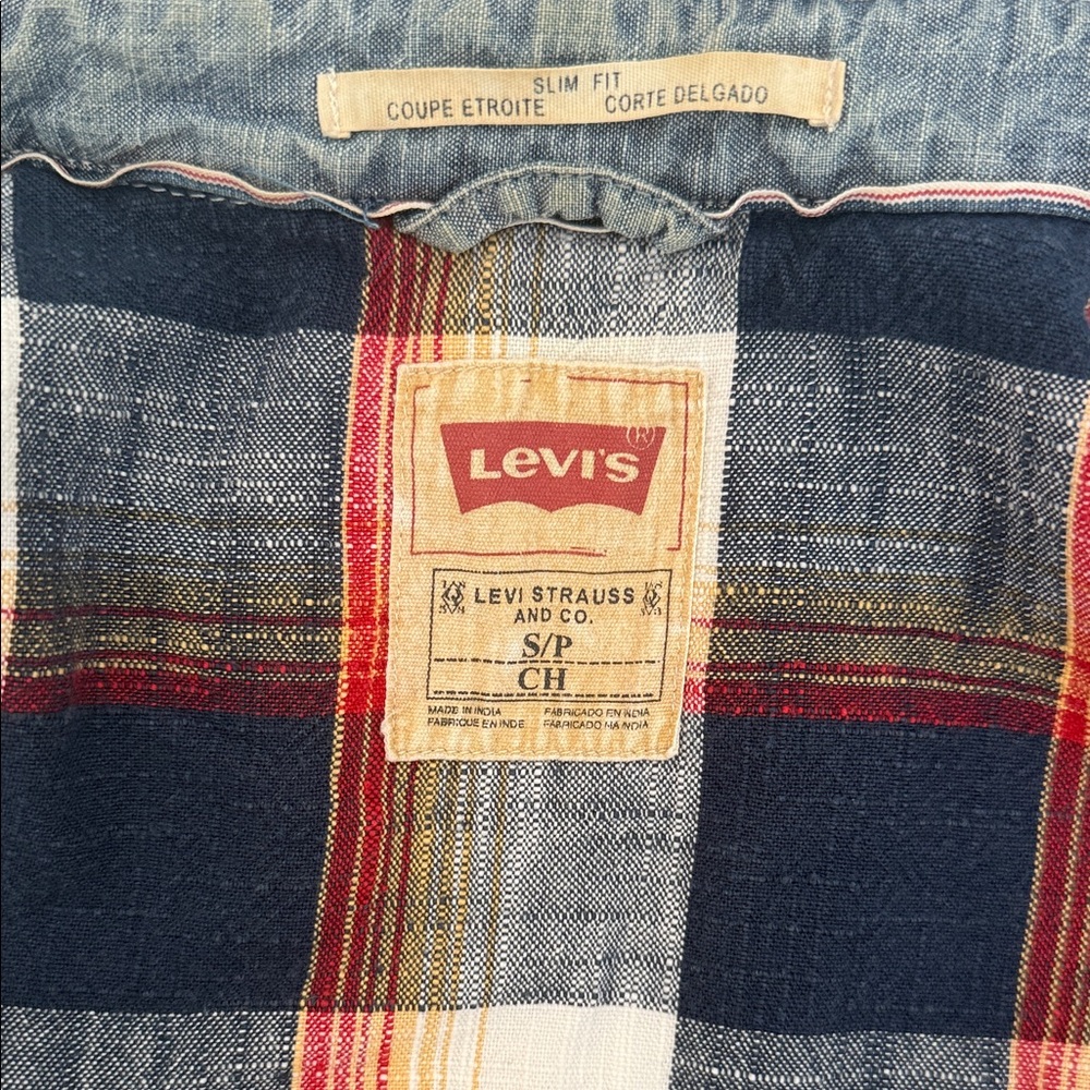 Levi’s Barstow Standard Fit Western Shirt • Plaid Snap Button • Long Sleeve - Picture 2 of 8